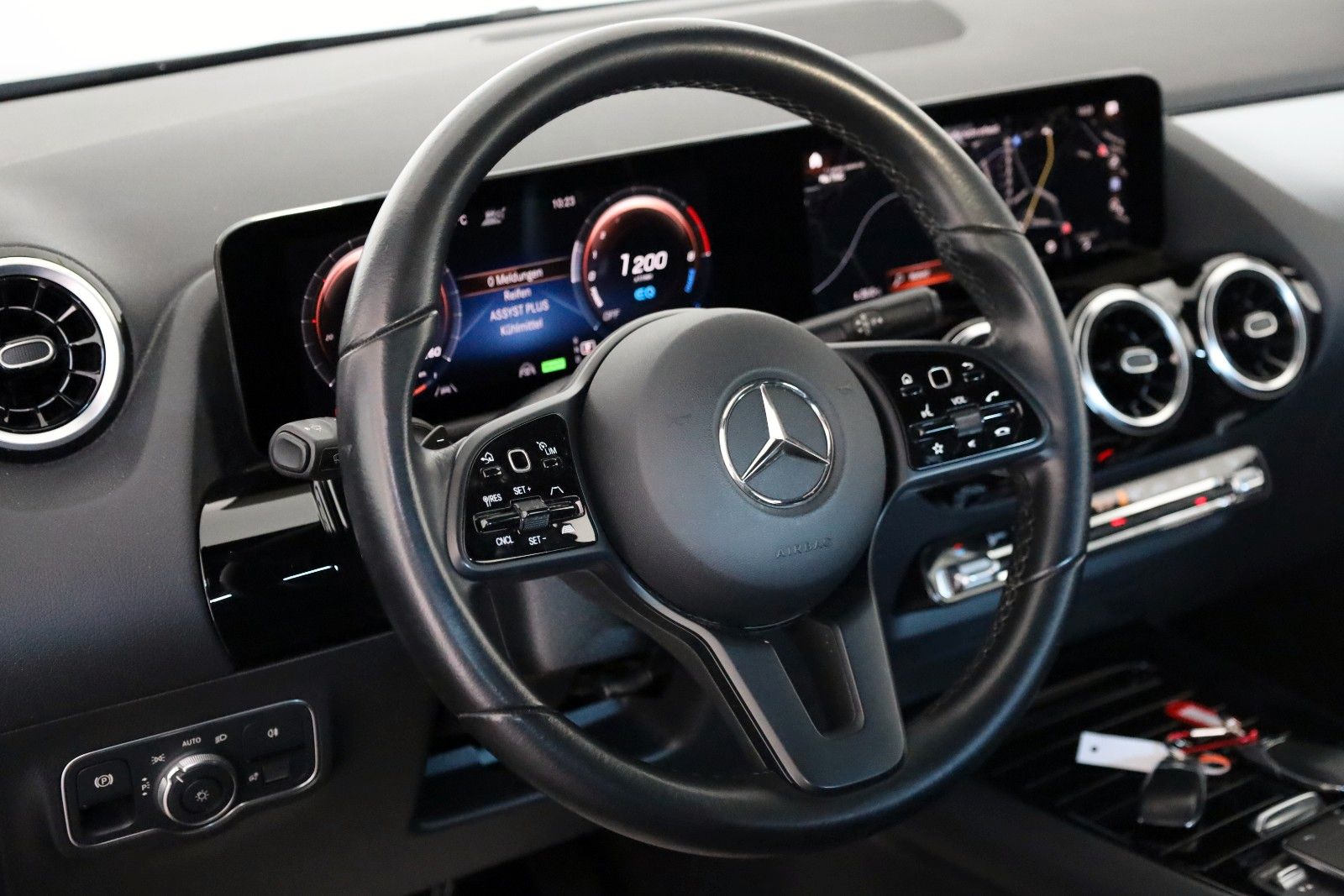 Fahrzeugabbildung Mercedes-Benz GLA 250 e, Style,T.Leder,Navi,LED,SH,Kamera,ACC