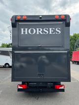 Mercedes-Benz Sprinter 3L V6,2-Pferdetransporter m.kl. Wohnung - Tier-/Pferdetransport 3 pferde