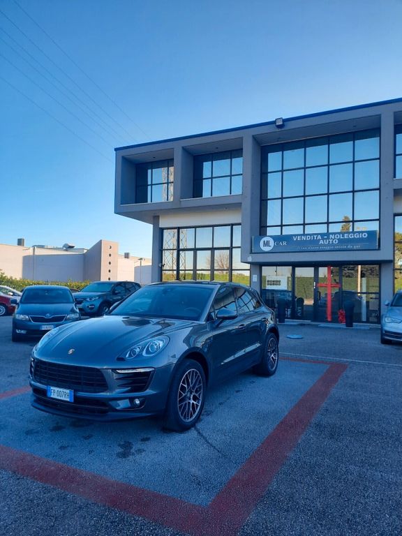 Image of Porsche Macan
