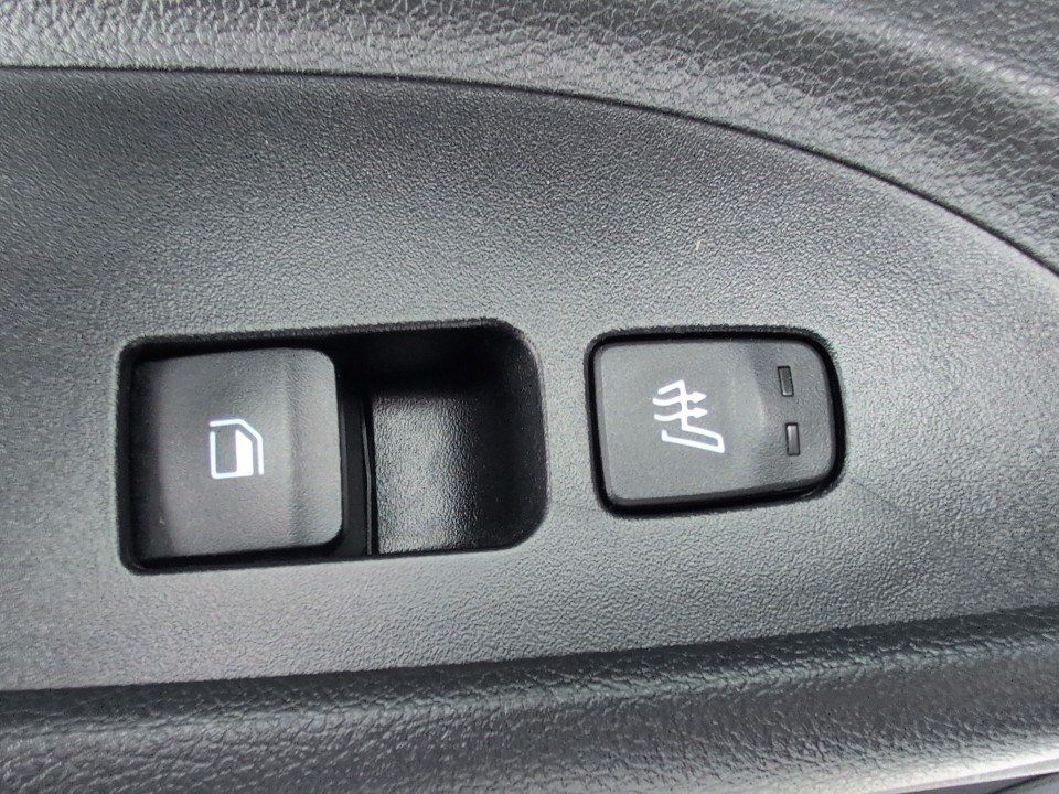 Fahrzeugabbildung Hyundai i20 1.0T 7DCT TREND KOMF-P GARANTIE-2029 KAMERA+