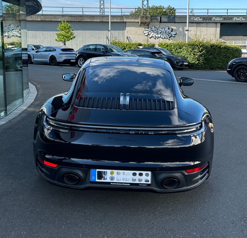Image of Porsche 992