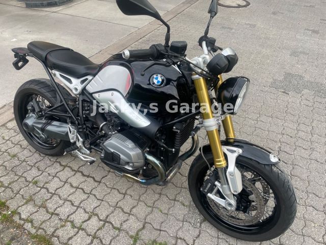 BMW R Nine T