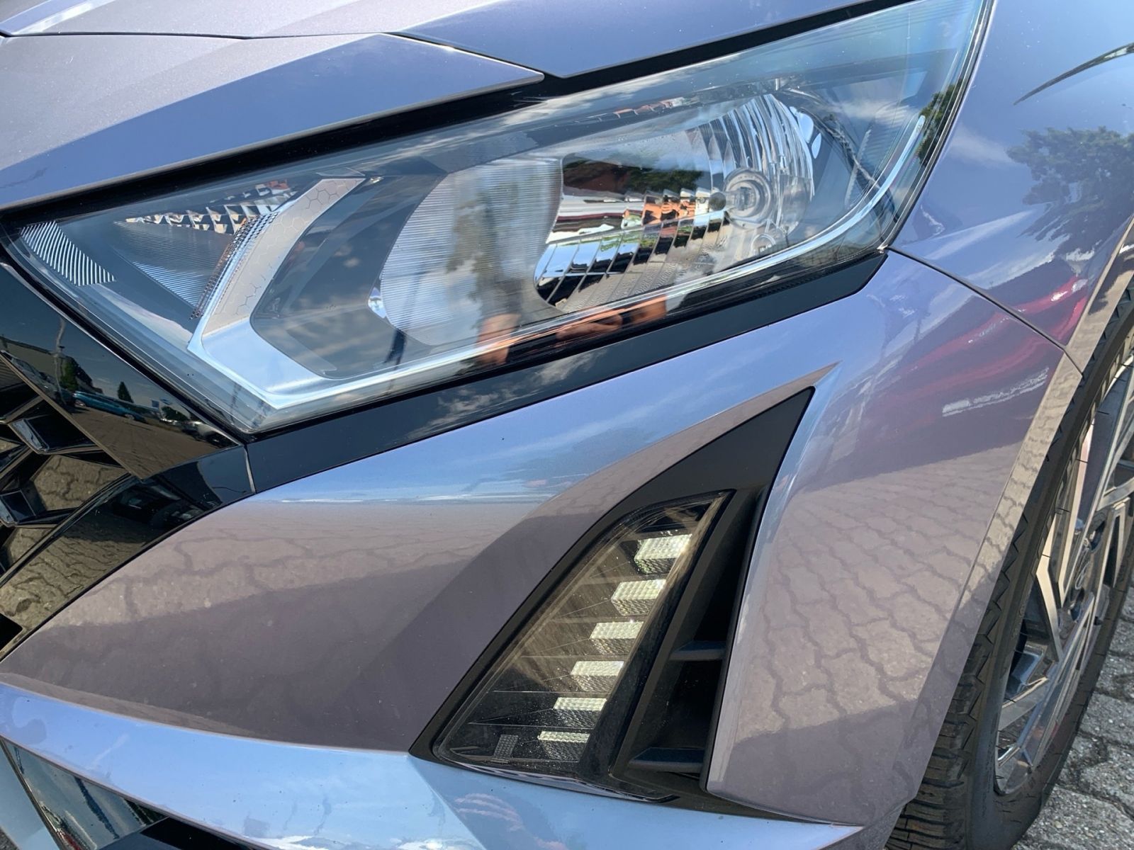 Fahrzeugabbildung Hyundai i20 1.0 T-GDI 7-DCT Trend Navi Allwetter