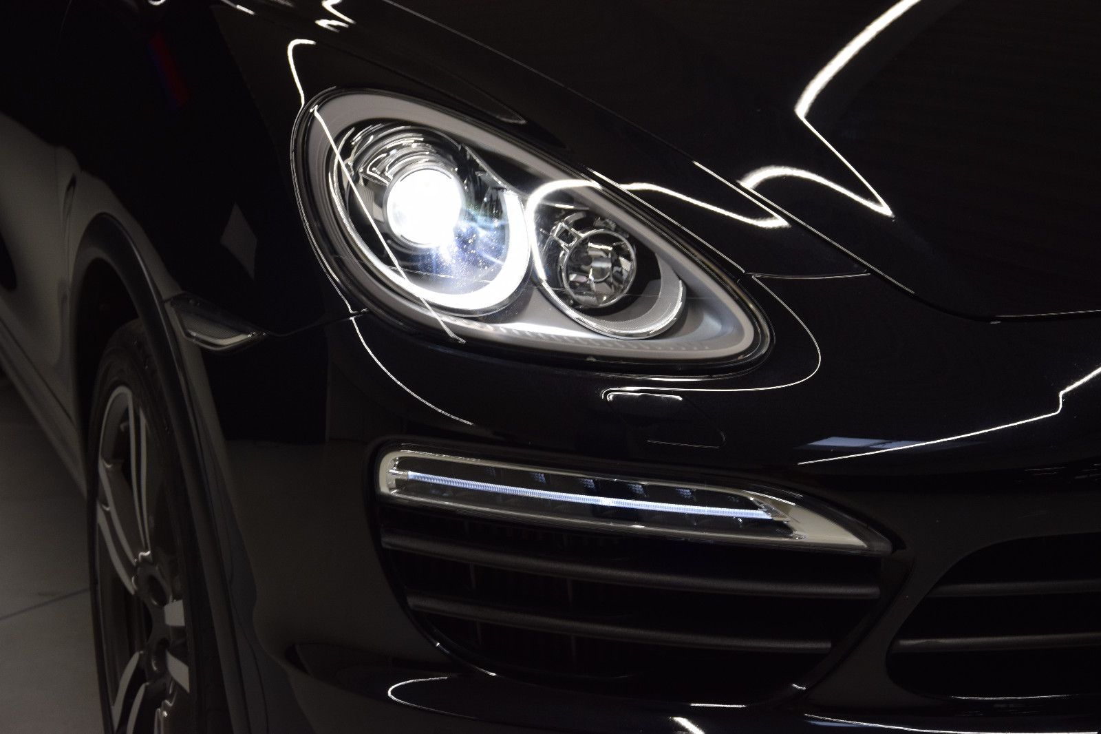 Fahrzeugabbildung Porsche Cayenne S V8 Diesel Leder Pano Bose Kamera 21"