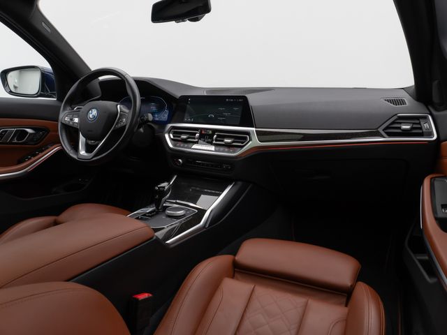 Foto Nummer 42: BMW 330e