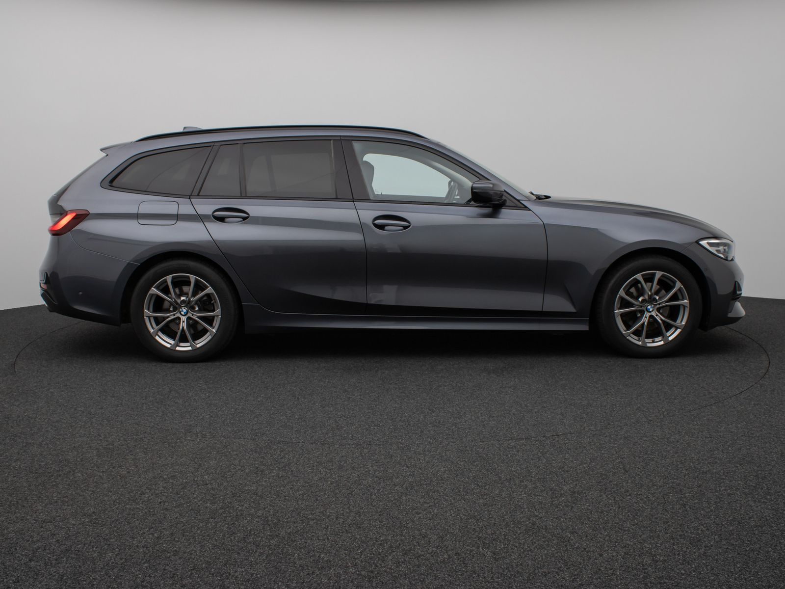 Fahrzeugabbildung BMW 320d SportLine Panorama Kamera DAB Komfort Alarm