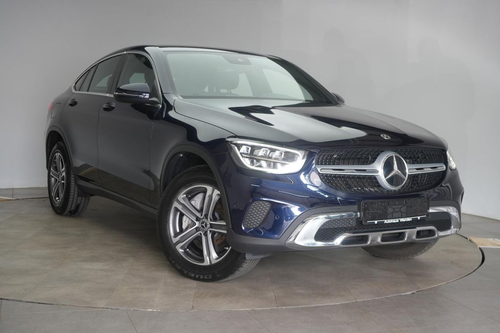 Image of Mercedes-Benz GLC 300