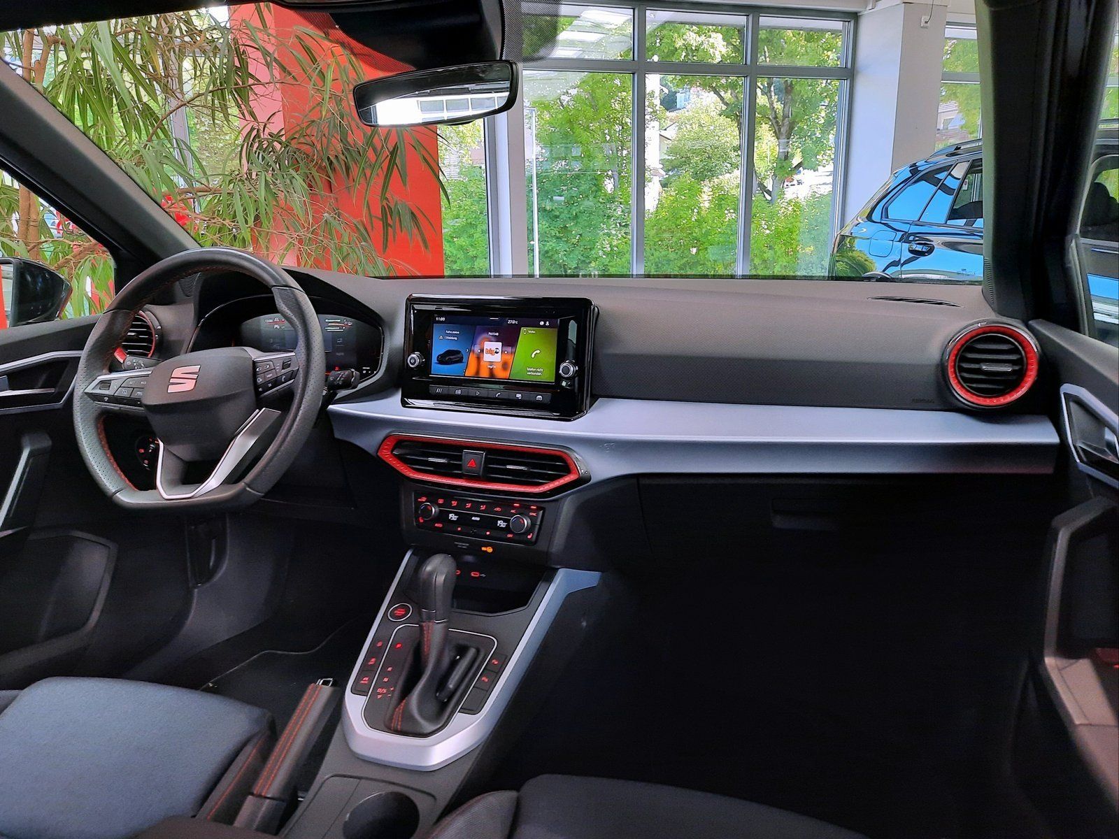 Fahrzeugabbildung SEAT Arona FR TSI DSG *Cam*PDC*LED*Sitzhzg*ACC*AppC*