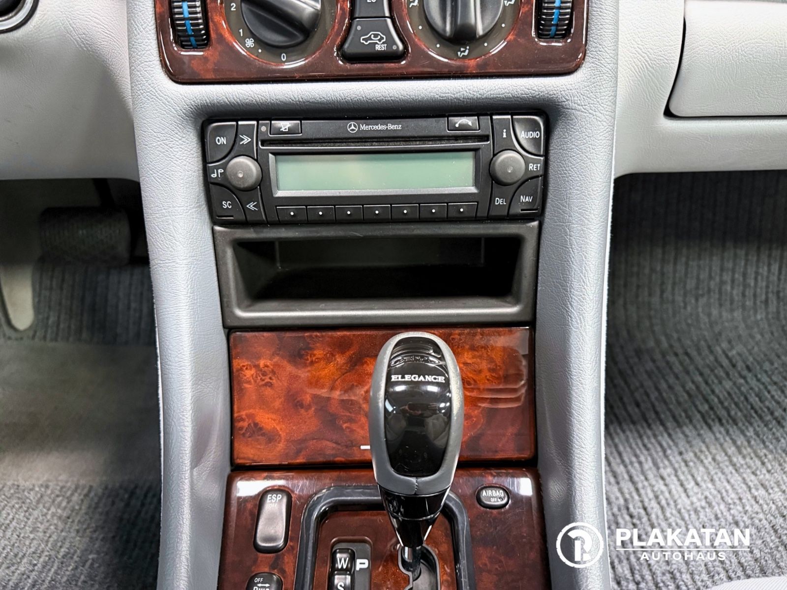Fahrzeugabbildung Mercedes-Benz CLK 320 Elegance V6 Tempomat MB-Service