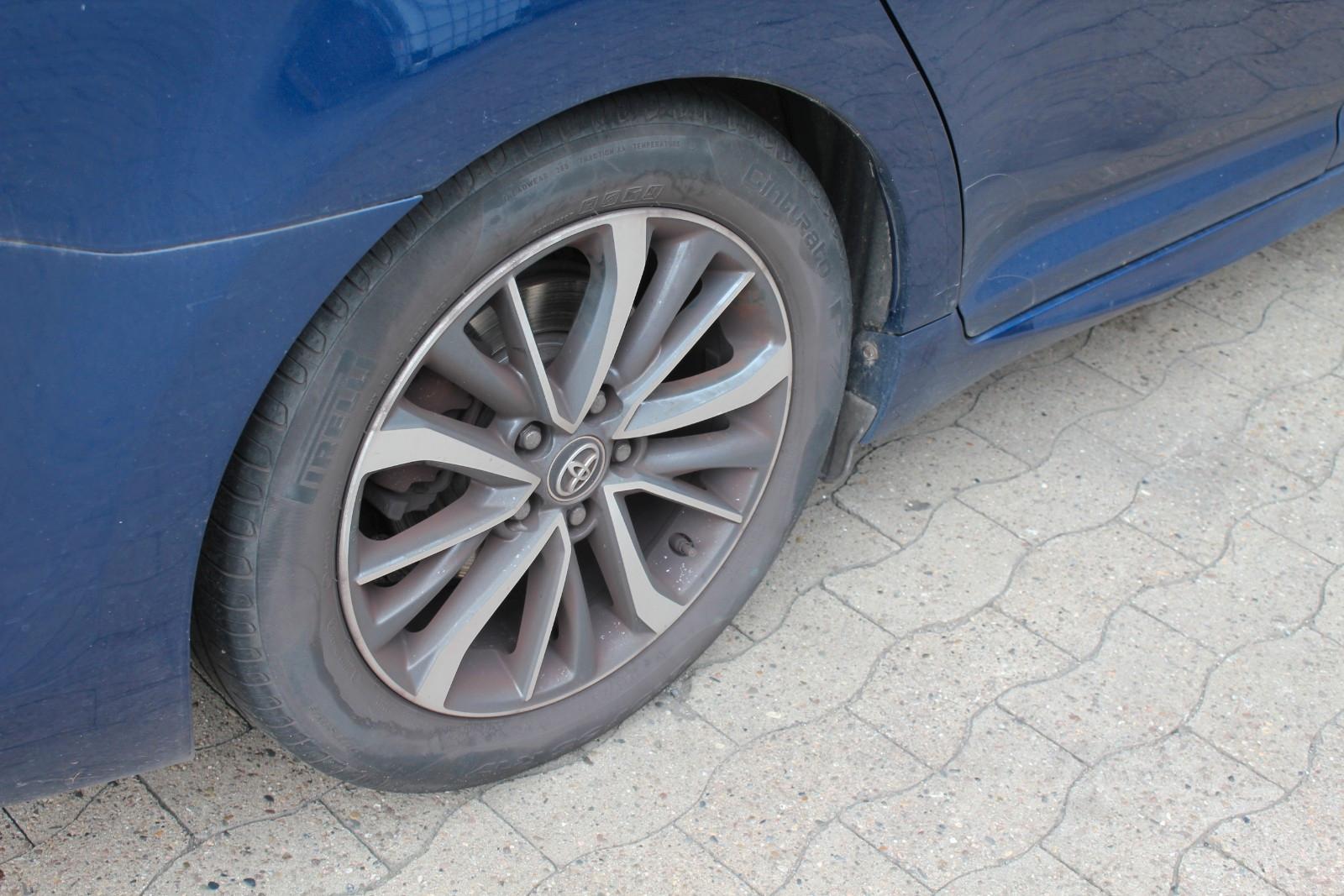 Toyota Avensis 2015 — photo 9