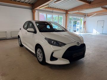 Toyota Yaris - 1