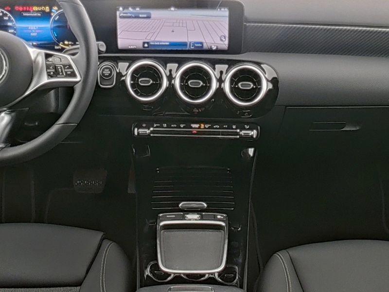 Mercedes-Benz A 250e PROGRESSIVE|LED|TEMP|KAM|PTS|SHZ|LHZ