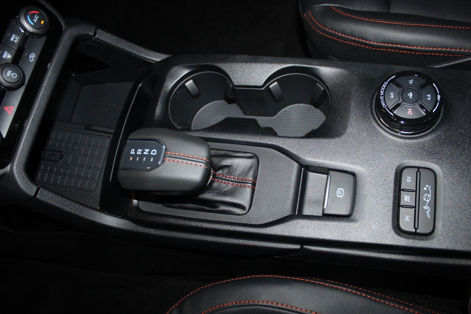 Fahrzeugabbildung Ford Ranger PHEV Wildtrak AHK ROLLO B&O ACC 360°