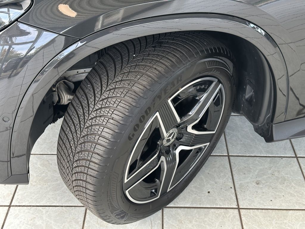 Fahrzeugabbildung Mercedes-Benz GLC 220 d 4MATIC Navi*Fernlichtass.*KeyLess*LED