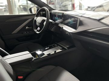 Fotografie des Opel Astra 1.2 Turbo Hybrid 48 V GS Tech Paket