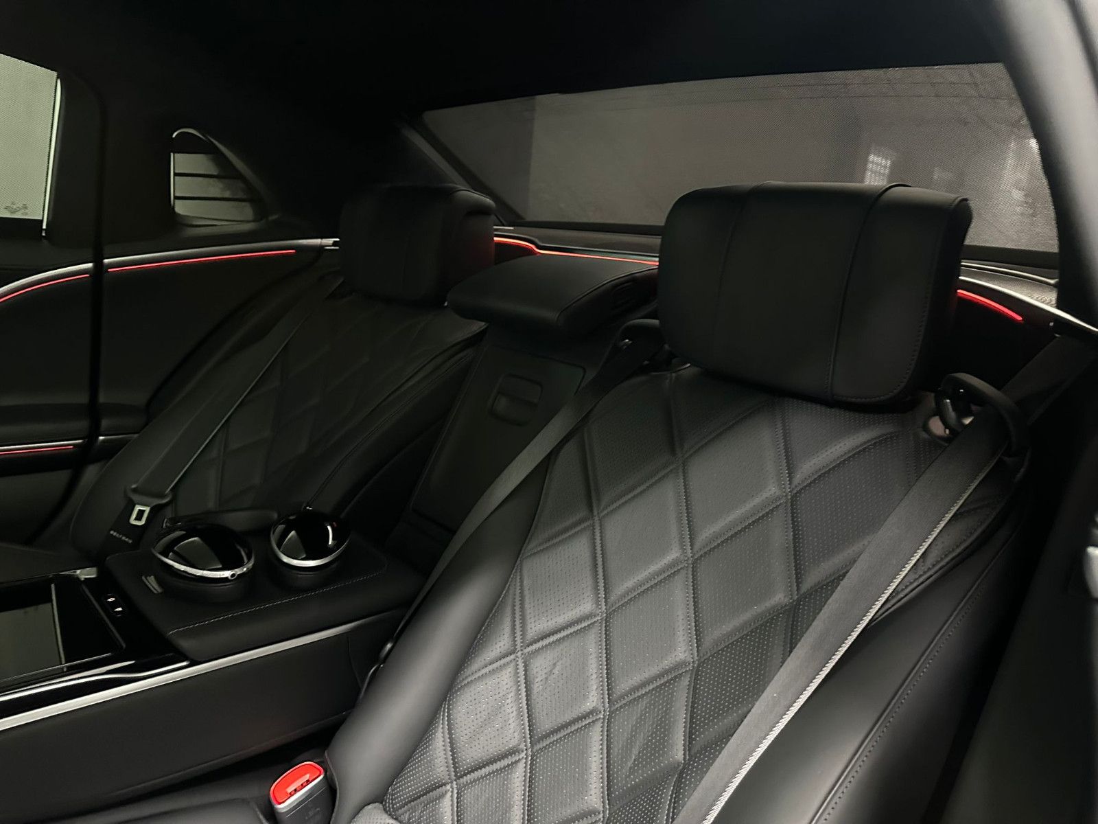 Fahrzeugabbildung Mercedes-Benz S 680 Maybach *HEADUP+HL*FONDENTERTAINMENT*