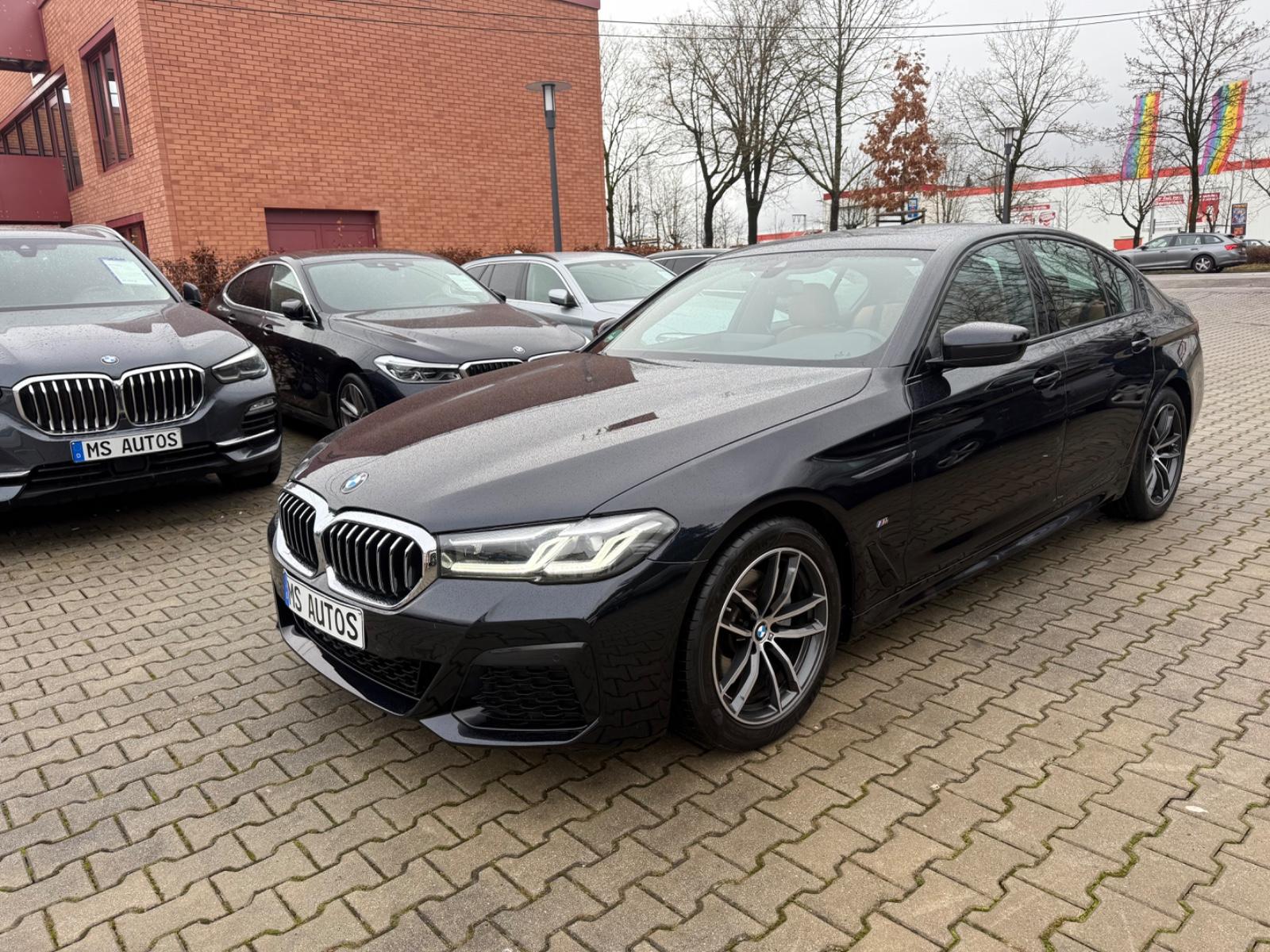 BMW 520d M-Sport*Glasdach*Harman*Kamera*AHK*4 Zonen
