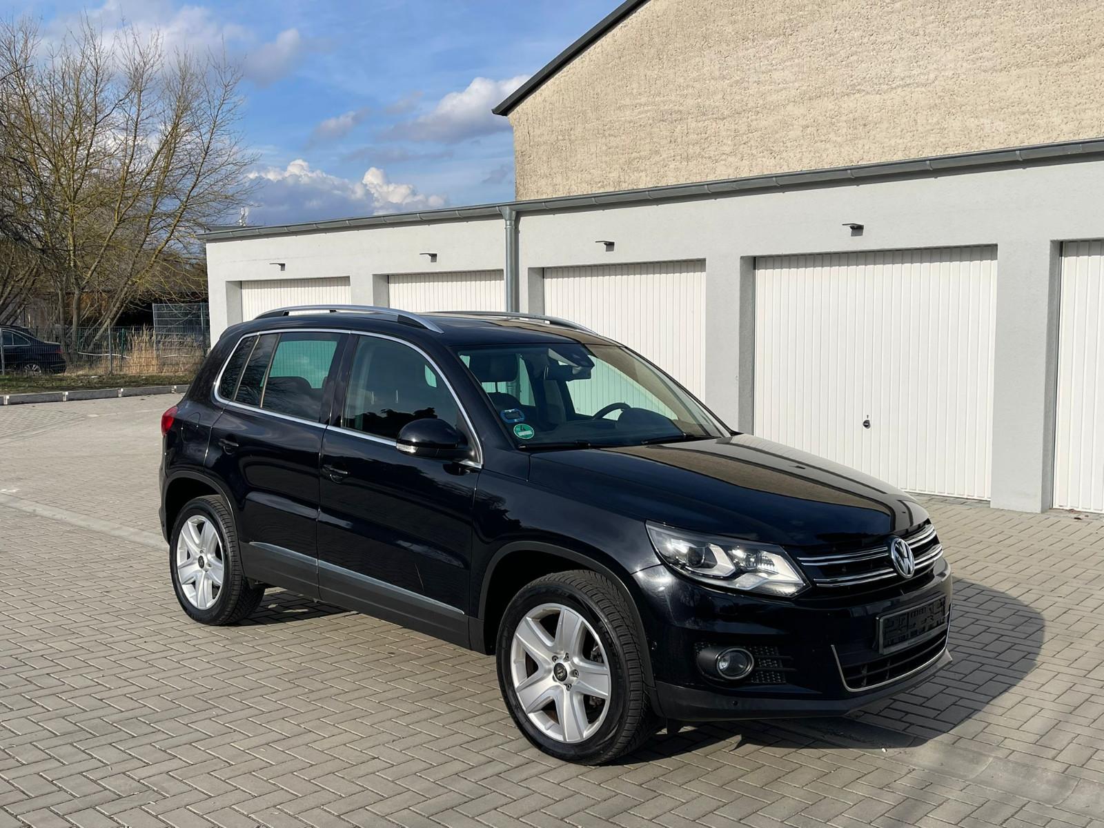Volkswagen Tiguan Sport & Style BMT 4Motion 1.Hand Pano