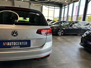 Volkswagen Passat *KEYLESS*ACC*AHK*NAV*3-ZONEN*LED*