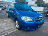 Chevrolet Aveo Lim. LT*Klimaauto*Isofix*Allwetterreifen - blaue Chevrolet Aveo