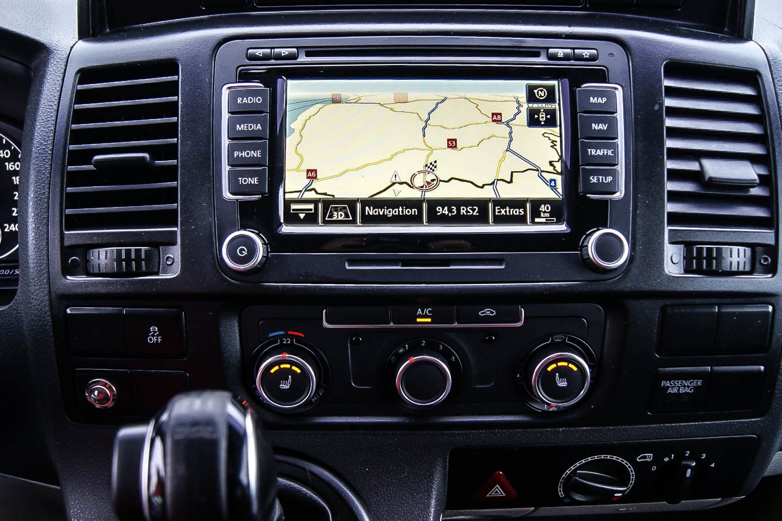 Fahrzeugabbildung Volkswagen T5 2.0TDI Mixto lang 4Motion DSG 5-SITZE ANHZV