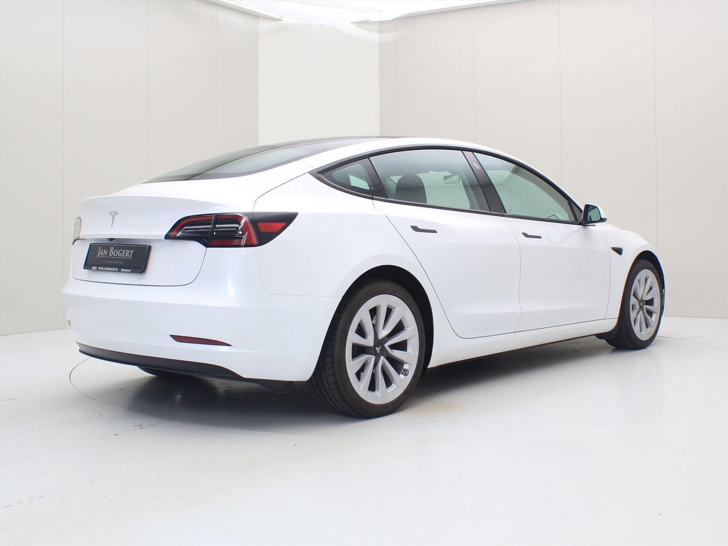 Tesla Model 3 Standard RWD Plus FACELIFT 94,9% SoH [ A imagem 3