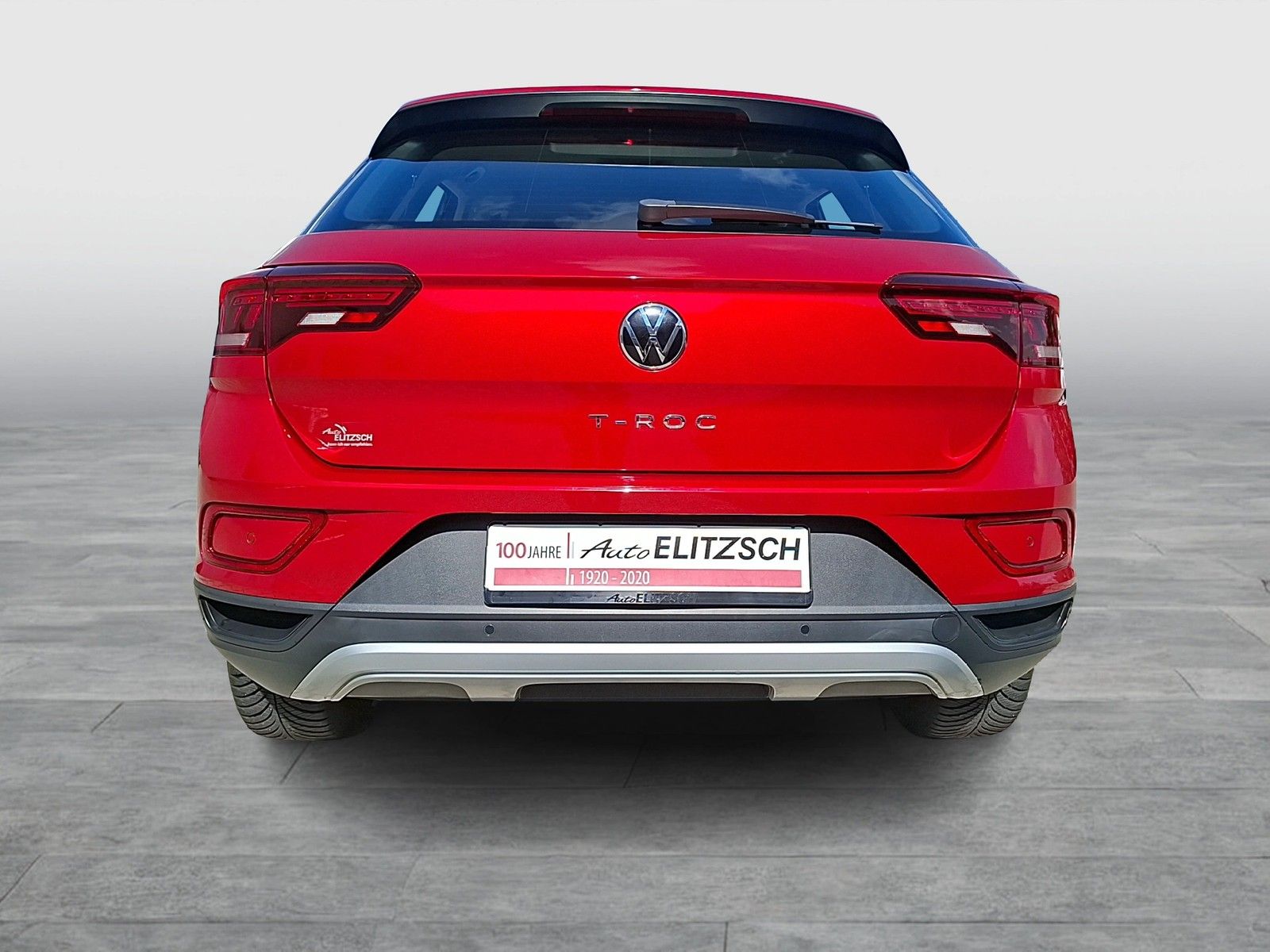 Fahrzeugabbildung Volkswagen T-Roc TSI Life DSG LED AHK Navi AID ACC RFK SH