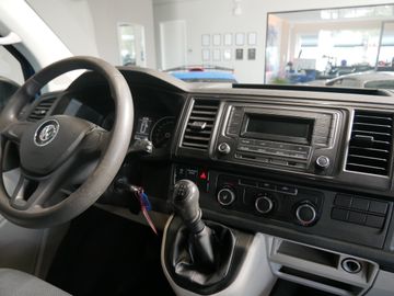 Volkswagen T6 Transporter - 11