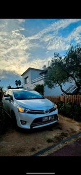 Toyota Verso 2.0 D-4D  7Sitzer Pano. Ein V... - Toyota Verso mit Diesel-Antrieb: 2.2