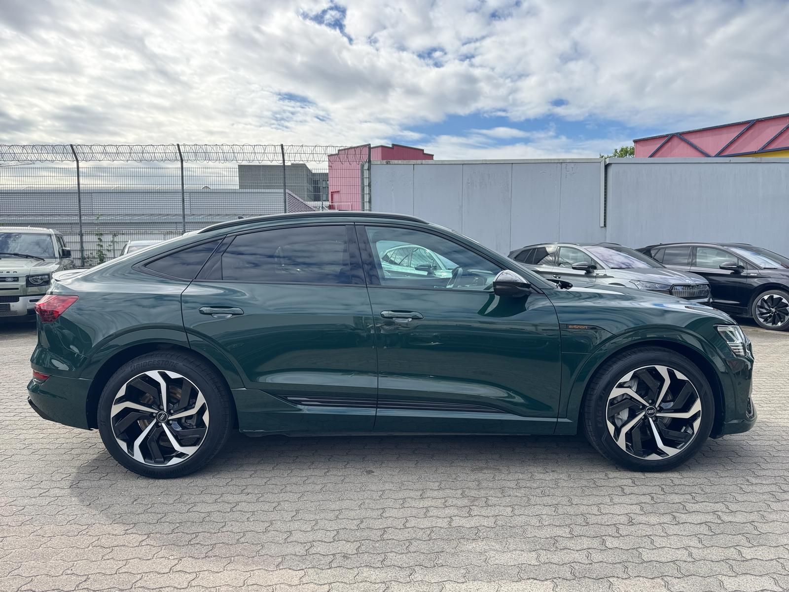 Audi e-tron Sportback 55 2x S line ACC AHK HuD PANO foto 4