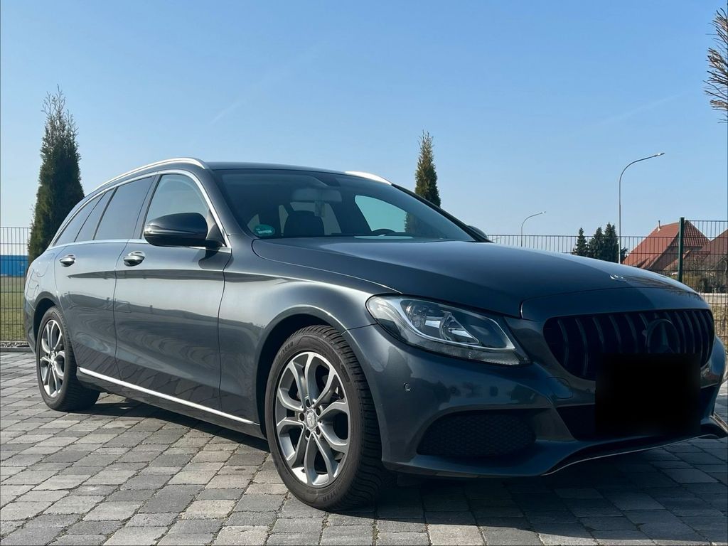 Image of Mercedes-Benz C 220