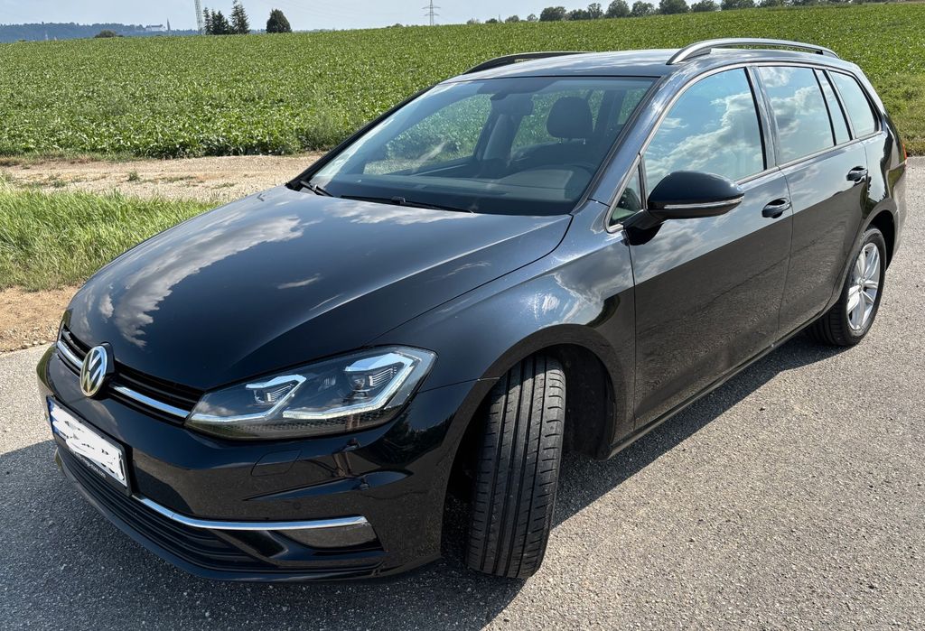 Image of Volkswagen Golf