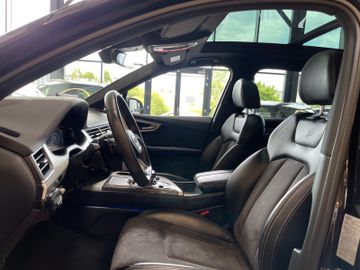 Audi SQ7 4.0 TDI quattro *PANO*HUD*MATRIX*AHK*S-LINE*