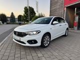 Fiat Tipo Lounge 1.4 T-Jet Hatchback - Fiat: T Jet