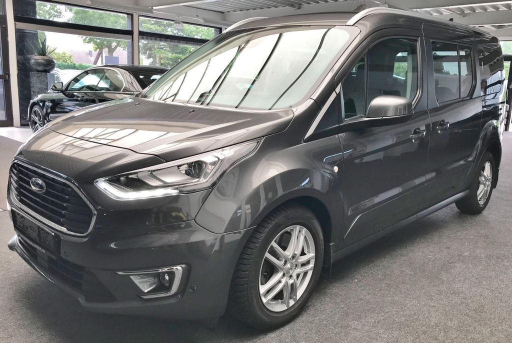 Image of Ford Grand Tourneo