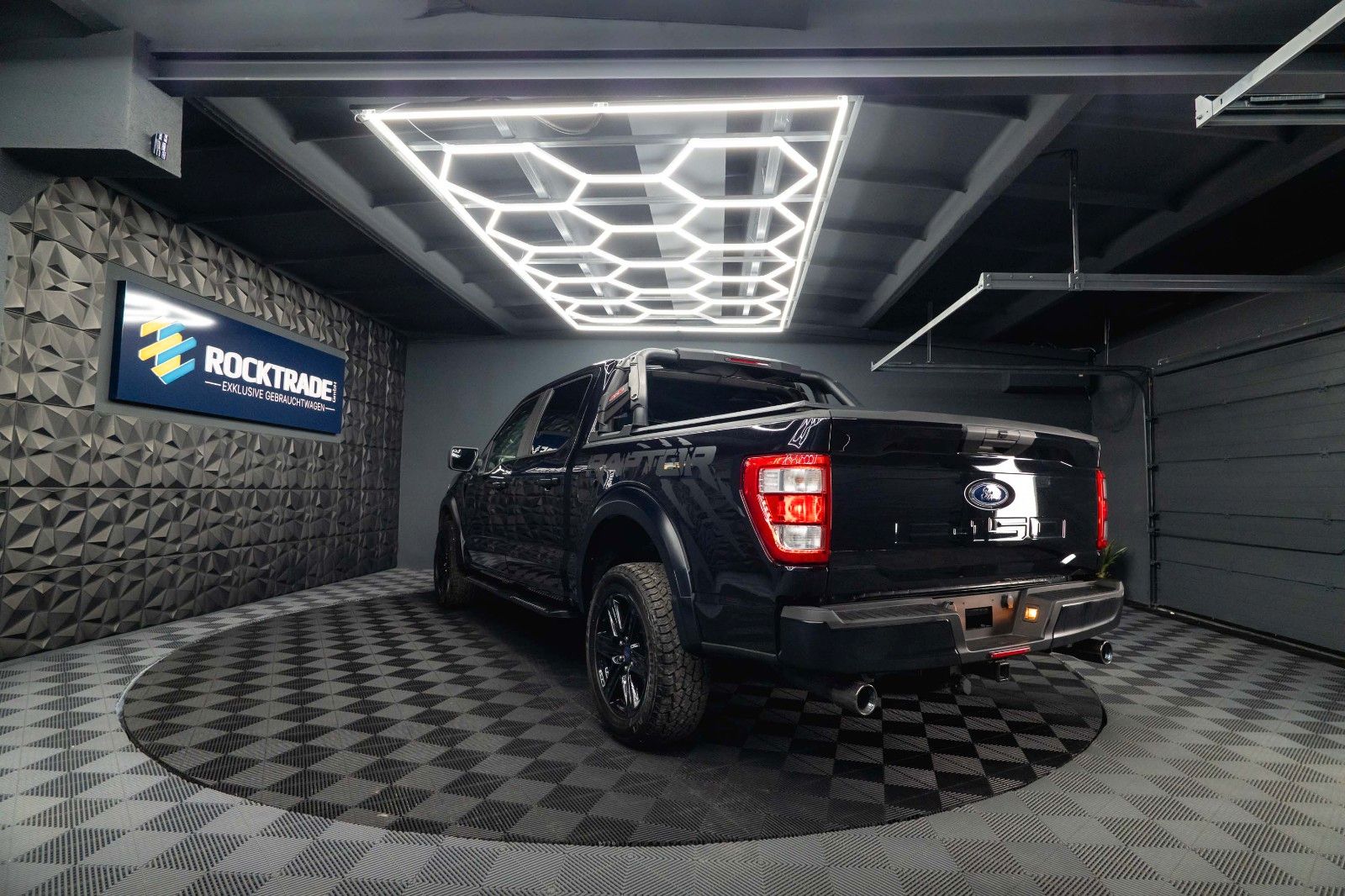 Fahrzeugabbildung Ford F150 5.0L V8 4x4 Offroad SuperCrew RAPTOR 19%