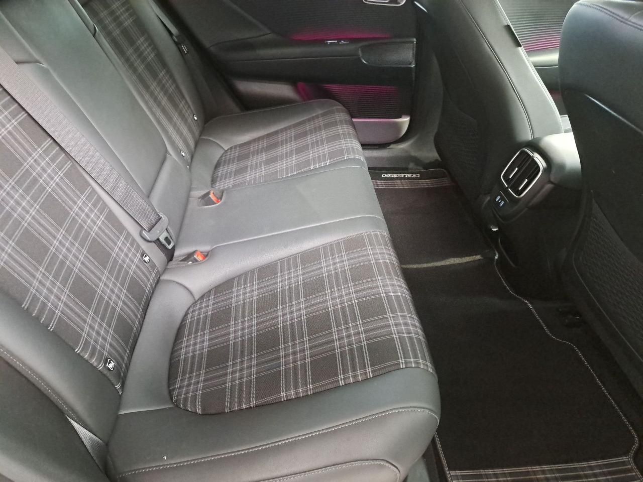 Fahrzeugabbildung Hyundai Ioniq 6 First Edition Elektro 4WD