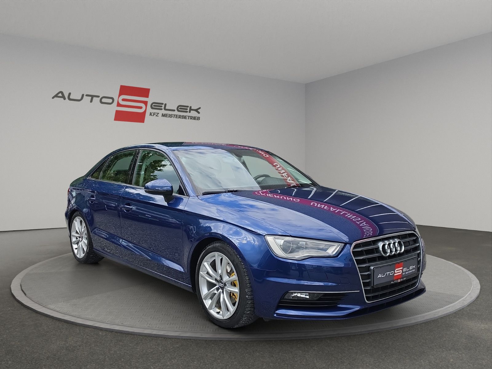 Fahrzeugabbildung Audi A3 Limousine ambition SERVICE TÜV NEU