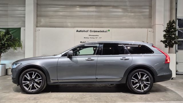 Volvo V90 Cross Country D4 Pro AWD - neue Inspektion