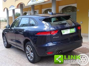 Jaguar F-Pace - 6