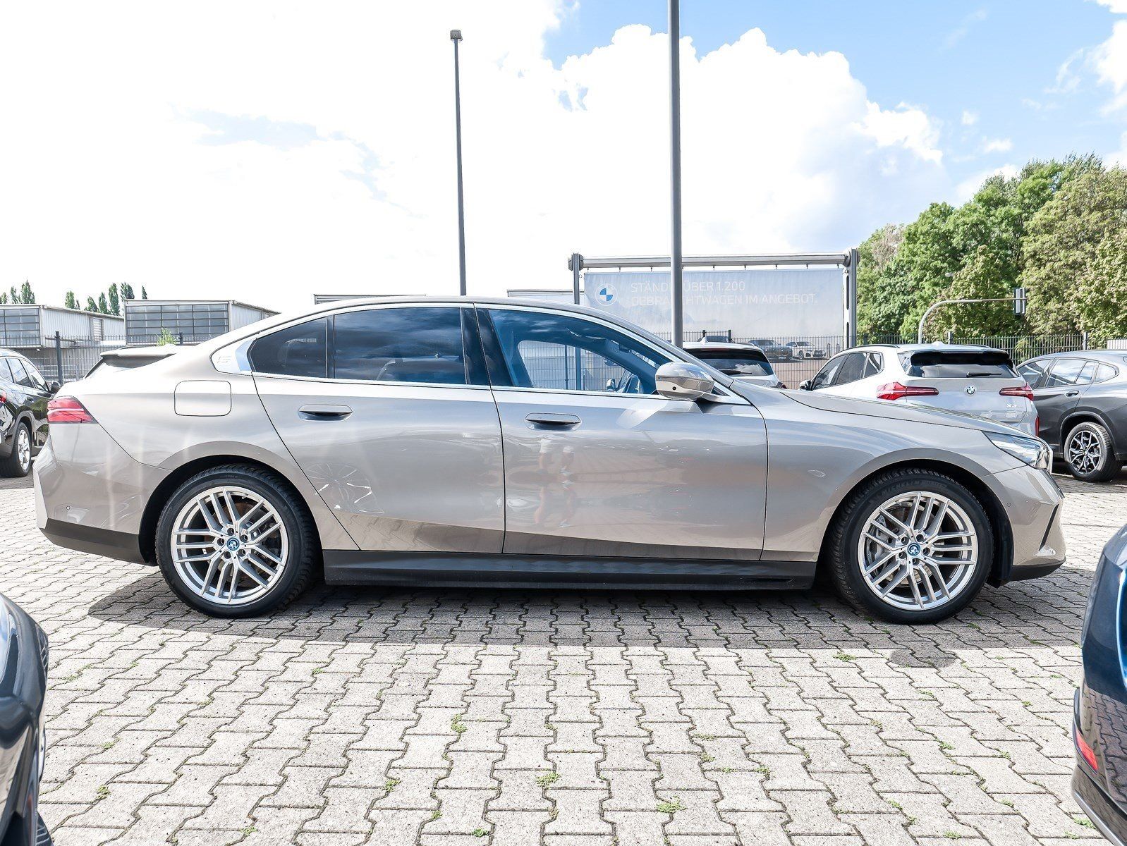 BMW i5 eDrive40 Limousine AHK DA Prof. LED PA+ LED D foto 11