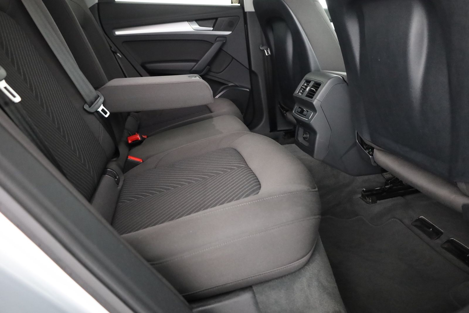 Audi Q5 40 TDI quattro Navi ACC Standheizung Kamera foto 26