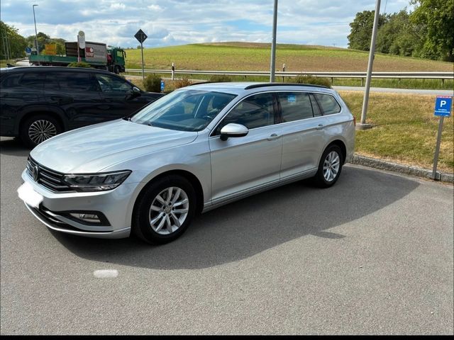VW Passat Variant 2.0 TDI SCR DSG Variant -