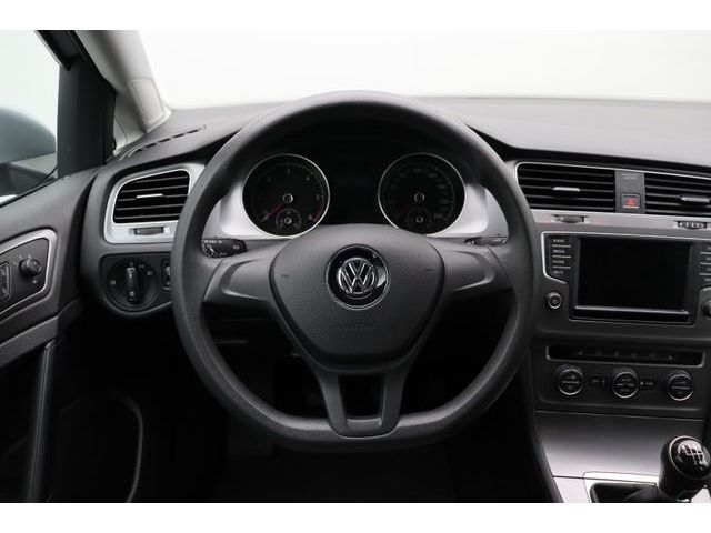 Fahrzeugabbildung Volkswagen Golf 1.6 TDI Klimaautomatik-2-Zonen SHZ