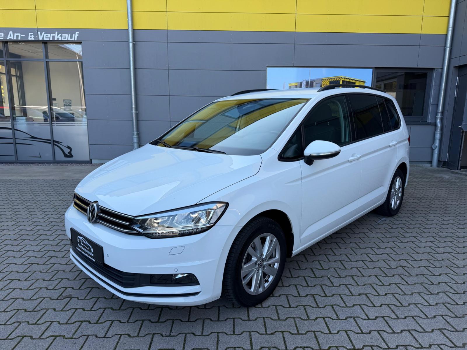 Volkswagen Touran Trendline/TEMPOMAT/SHZ/7 SITZER/AUTOMATIK
