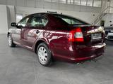 Skoda Octavia Lim. Ambition*SHZ*PDC*Automatik*AHK*Allw - Skoda Octavia mit Benzin-Antrieb: Limousine, Automatik