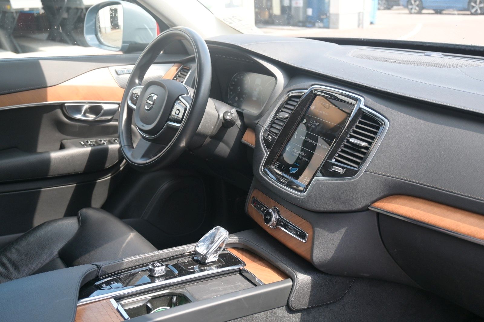 Fahrzeugabbildung Volvo XC90 B5 Inscrip. AWD*LUFT*H&K*ACC*NAV*STDHZG*RFK