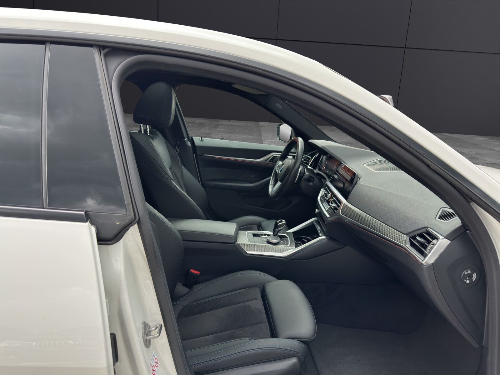 Fahrzeugabbildung BMW 420d Gran Coupe MSport LED*LiveC*Schiebedach*