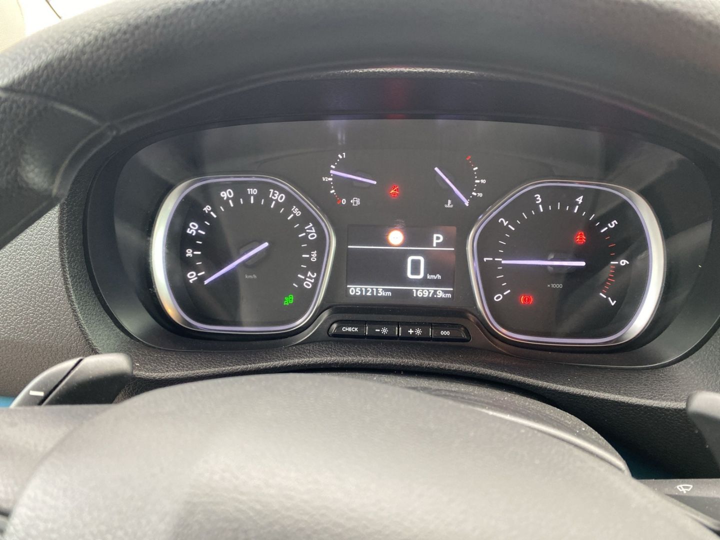 Fahrzeugabbildung Peugeot Traveller Active L2 2.0 BlueHDi 180 *Xenon*AHK