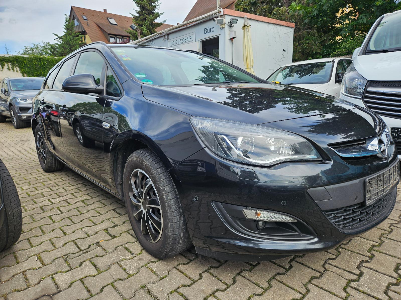 Opel Astra J Sports Tourer Style